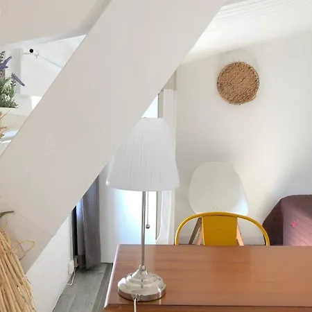 Lejlighed Guestready - Minimalist Studio Near Grande Horloge La Rochelle (Charente-Maritime)